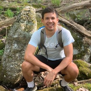 Meet your Posher, Logan